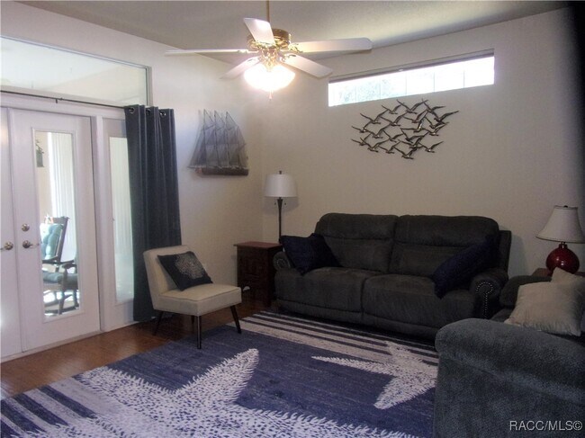 Foto del edificio - 3521 S Belgrave Dr