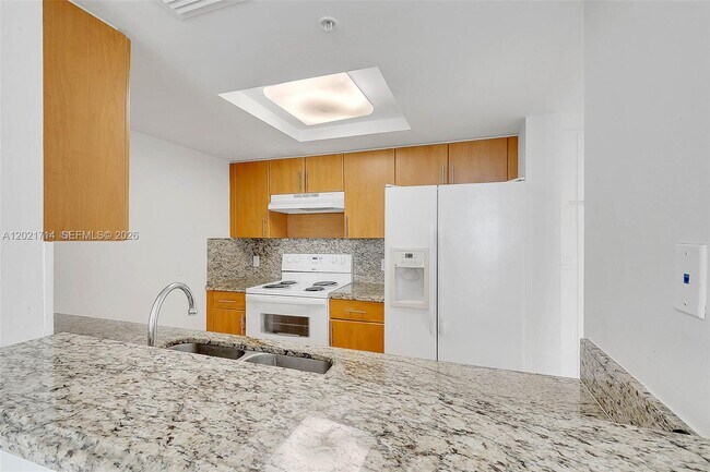Building Photo - 1690 SW 27th Ave