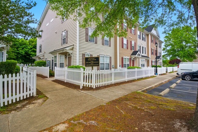 Foto del edificio - 1301 Teton Cir