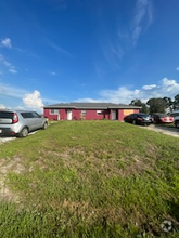 Building Photo - 2405 Mansfield Ave S