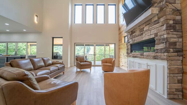 Foto del edificio - 10573 Jasper Ln