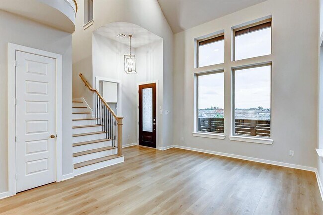 Foto del edificio - 19919 Pennybacker Brg Dr