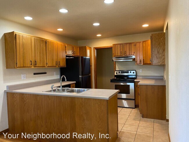 Building Photo - 3 br, 2 bath House - 380 Ponderosa Ln