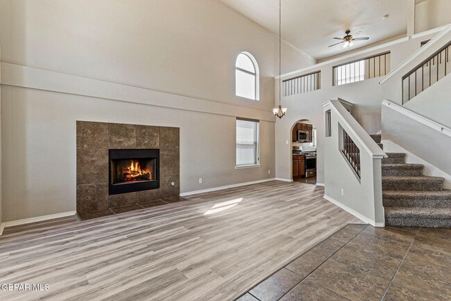 Building Photo - 12584 Paseo Lindo Dr