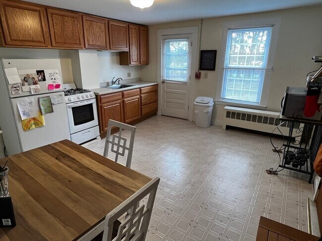 Foto del edificio - 797 Main St