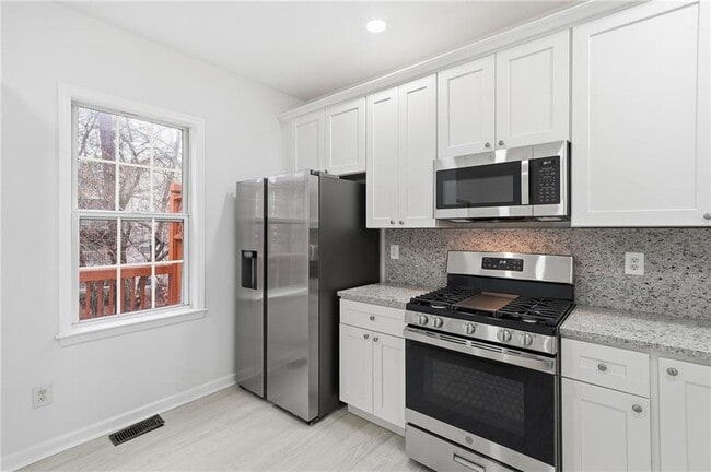 Foto del edificio - 3349 Lathenview Ct