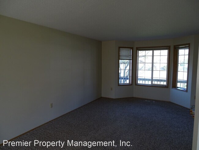 Foto del edificio - 3 br, 2.5 bath House - 3704 SE Sunrise Drive