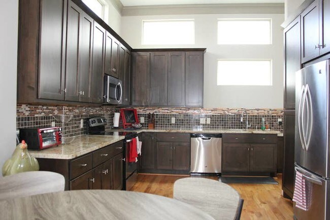 Foto del edificio - 2307 Camden Dr