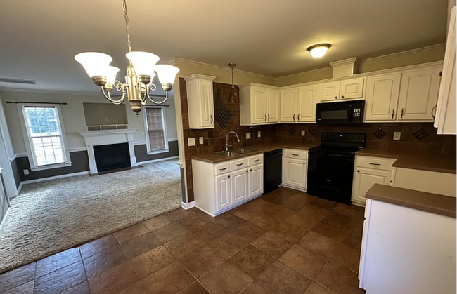 Foto del edificio - 1229 Ashmoor Ln