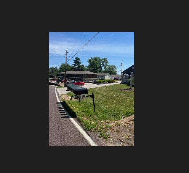 Foto del edificio - 5821 Stieren Dr