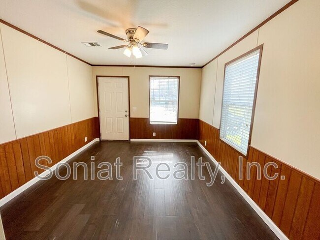 Foto del edificio - 2529 N Miro St