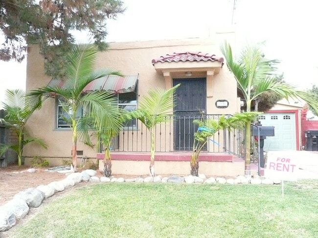 Building Photo - 2536 Dwight St