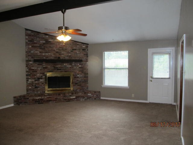 Building Photo - 501 Lynnewood Dr