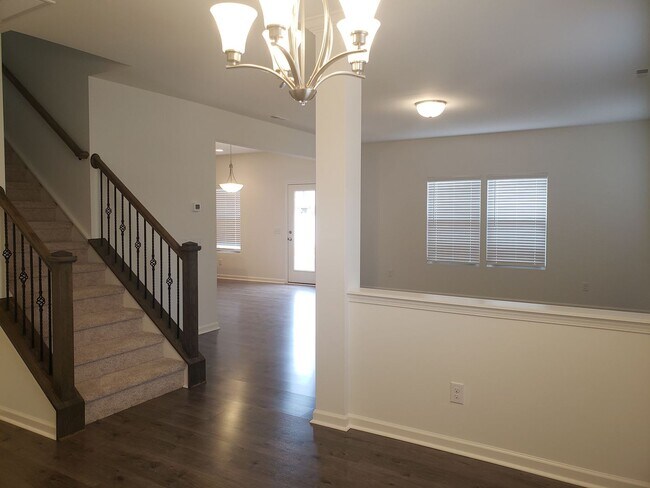 Foto del edificio - 3465 Vickrey Meadow Dr