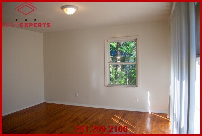 Building Photo - 4822 Princeton Dr