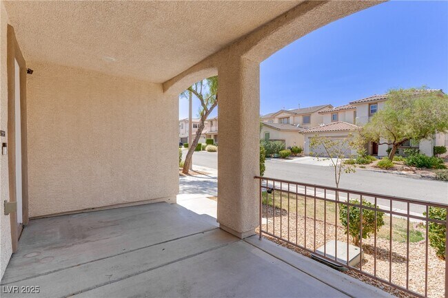 Building Photo - 11057 Village Ridge Ln