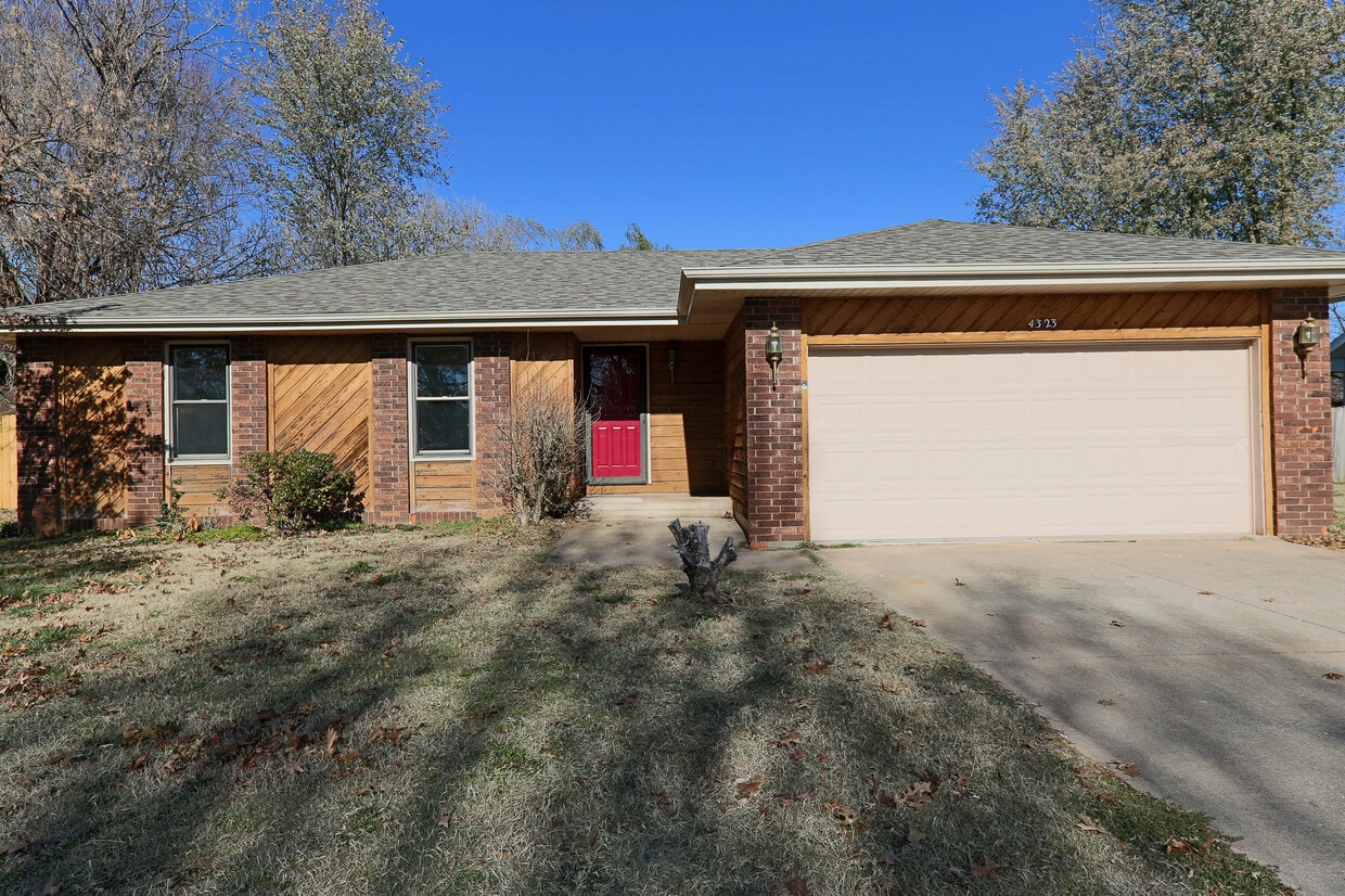 4323 Enyart St, Battlefield, MO 65619 House Rental in Battlefield, MO