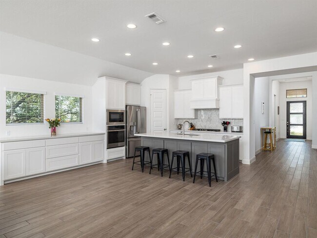 Foto del edificio - 109 Amber Oak Ln