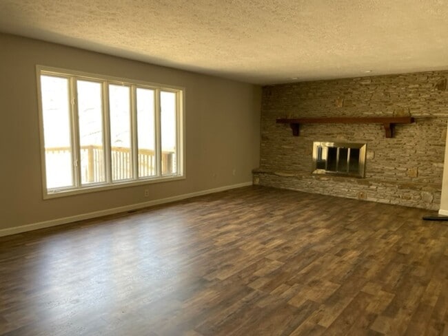 Building Photo - Available July 10th, 2025!