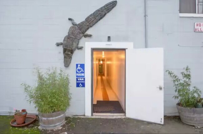 Foto del edificio - 688 Nebraska St