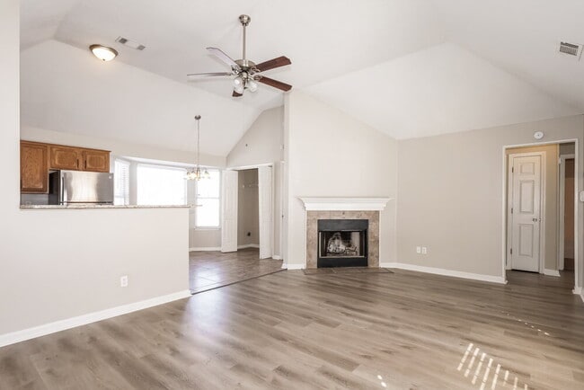 Building Photo - 5596 Walden Valley Cove