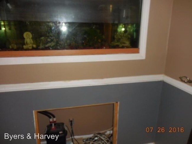 Building Photo - 342 Harper Rd