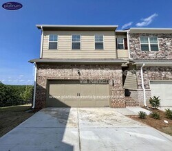 Building Photo - 2360 Manor Pointe Dr