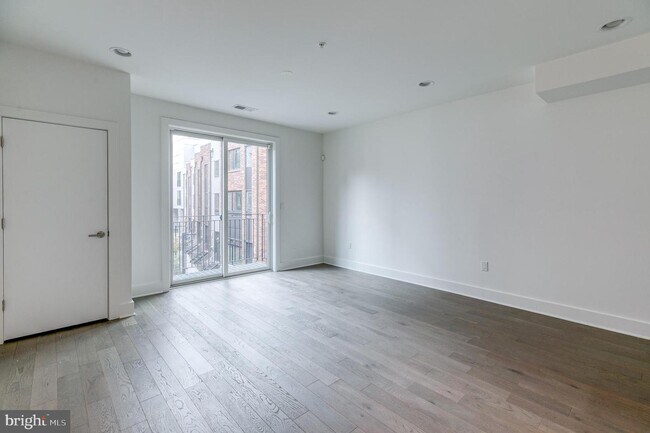 Foto del edificio - 502 Fairmount Ave