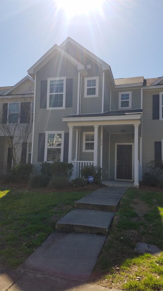 Building Photo - 340 Flyway Rd