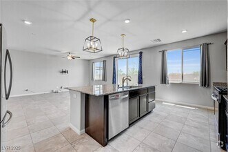 Building Photo - 4443 Stardusk Falls Ave