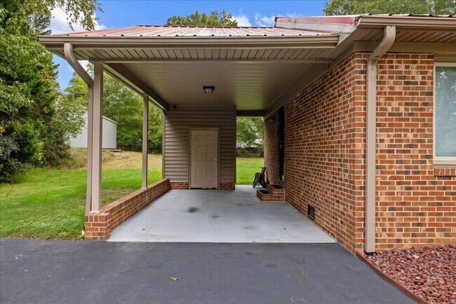 Foto del edificio - Ranch Style Home For Rent In Durham!