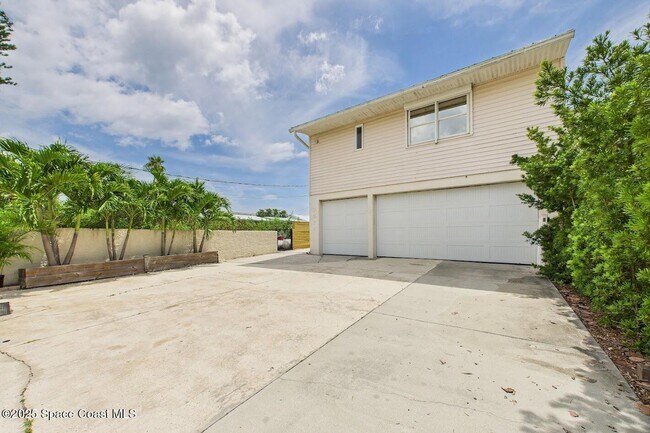 Building Photo - 3571 S Atlantic Ave