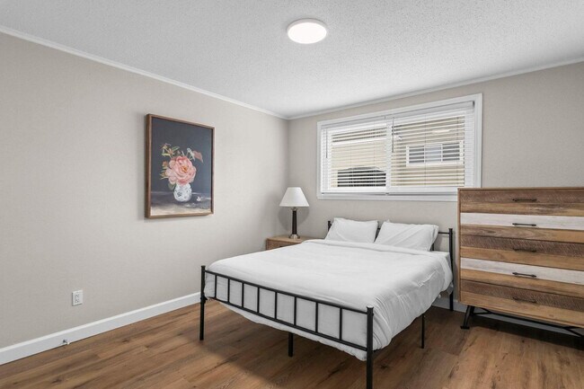 Foto del edificio - 2309 Cherry Hills Dr