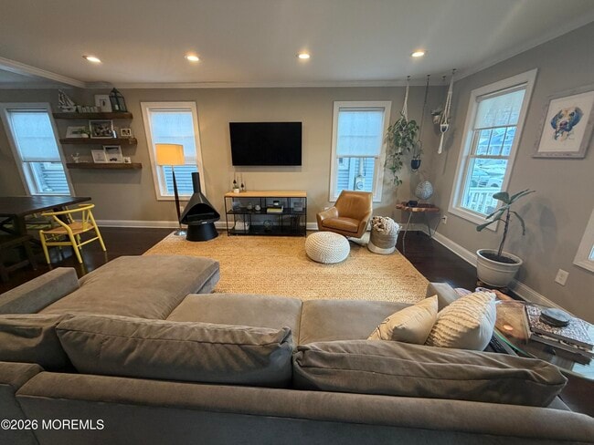 Foto del edificio - 510 Lareine Ave