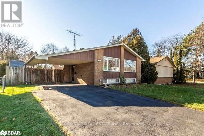 Building Photo - 195 Bendamere Ave