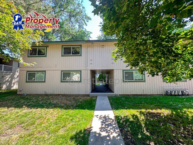 Primary Photo - 785 Belmont St