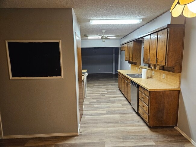 Photo - 6825 County Rd 527 (Burleson, TX) House
