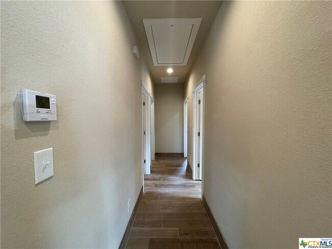 Foto del edificio - 1168 Sycamore St
