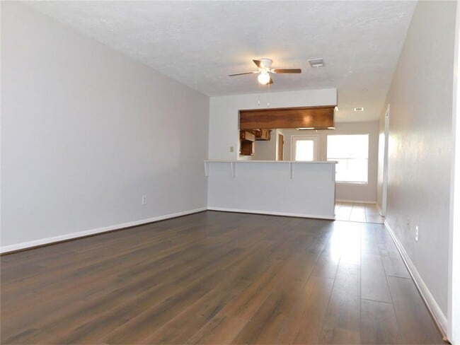 Building Photo - 1711 Hazelwood St