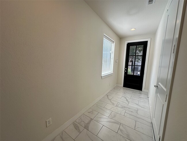 Building Photo - 3415 Kensington Yellow Pl