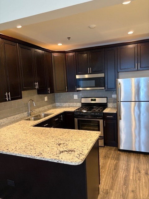 Building Photo - 625 Deerfield Rd