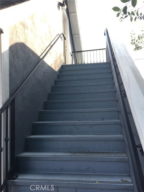 Foto del edificio - 712 W Amerige Ave
