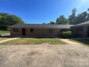 Building Photo - 322 E Sumter St