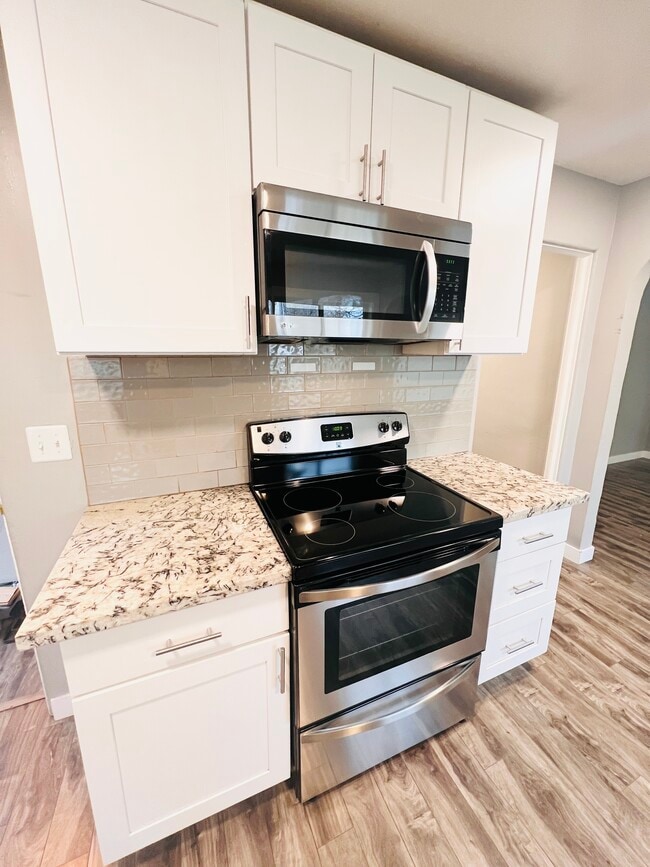 New range & microwave not pictured - 1202 S Cloverdale St
