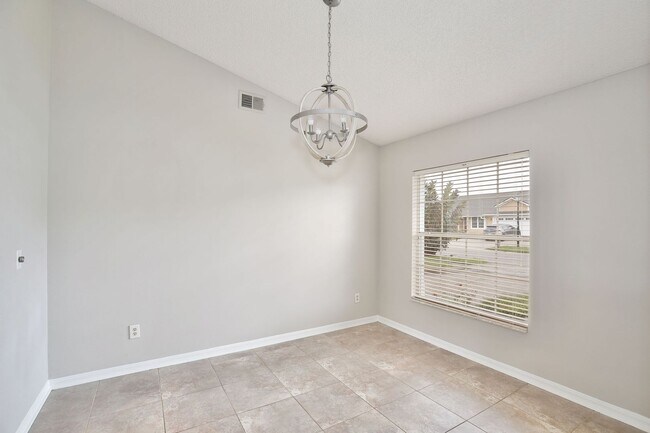 Building Photo - Stunning 3/2 Home with a Spacious 2 Car Ga...