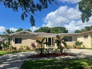 Foto principal - 272 Springs Ave