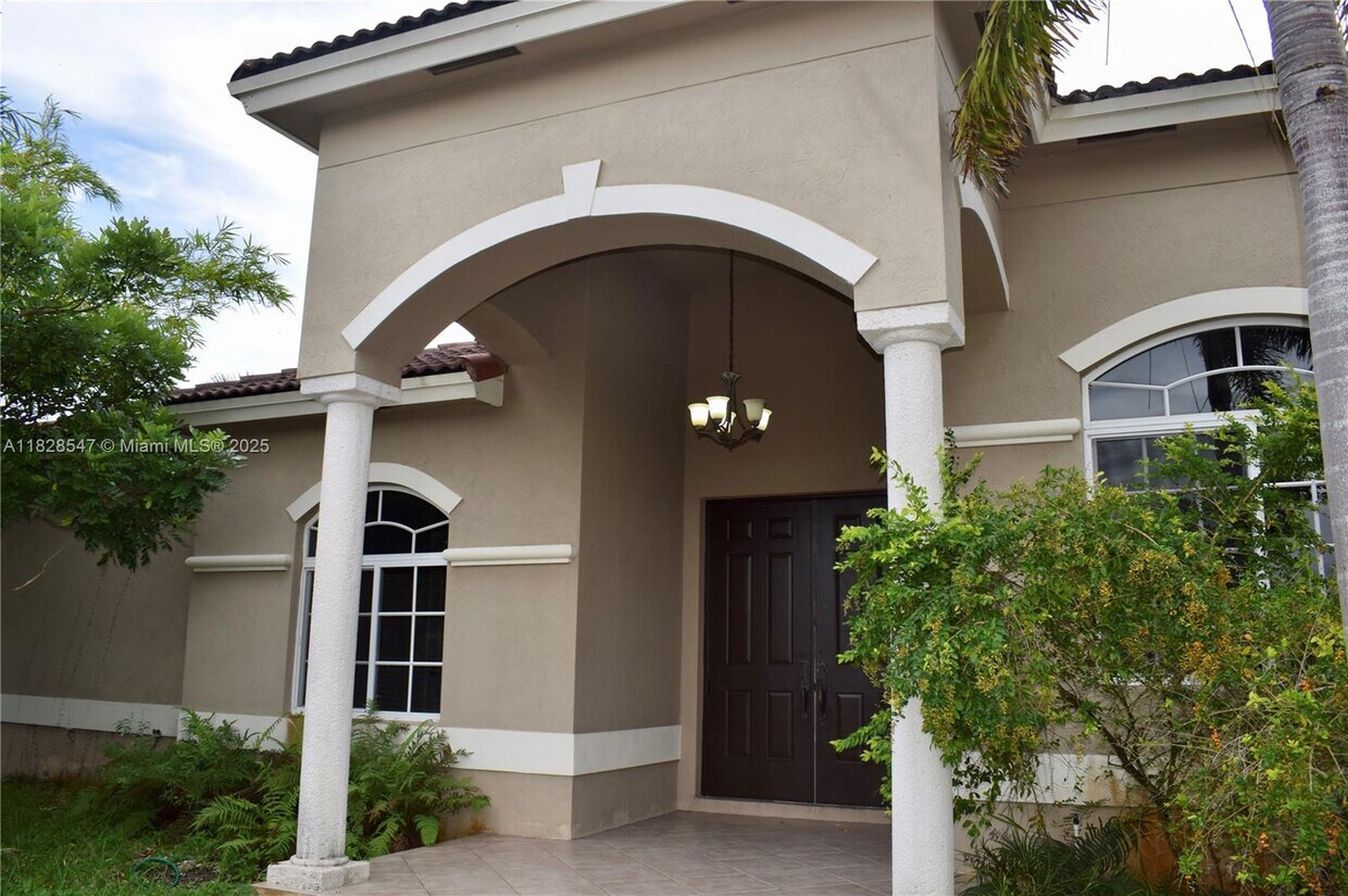 Foto principal - 13196 SW 190th St