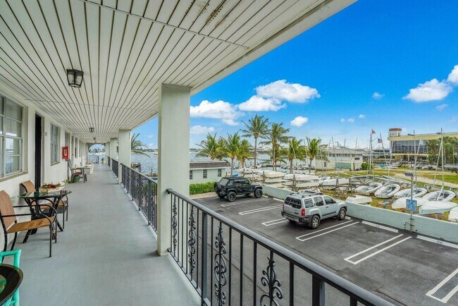 Foto del edificio - 4700 N Flagler Dr