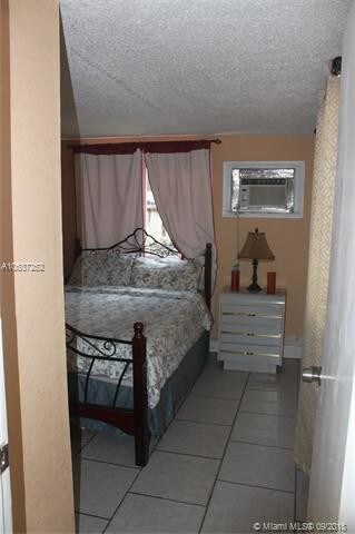 Foto del edificio - 780 SE 3rd Pl