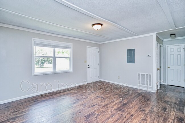 Foto del edificio - 3028 Benjamin Rd